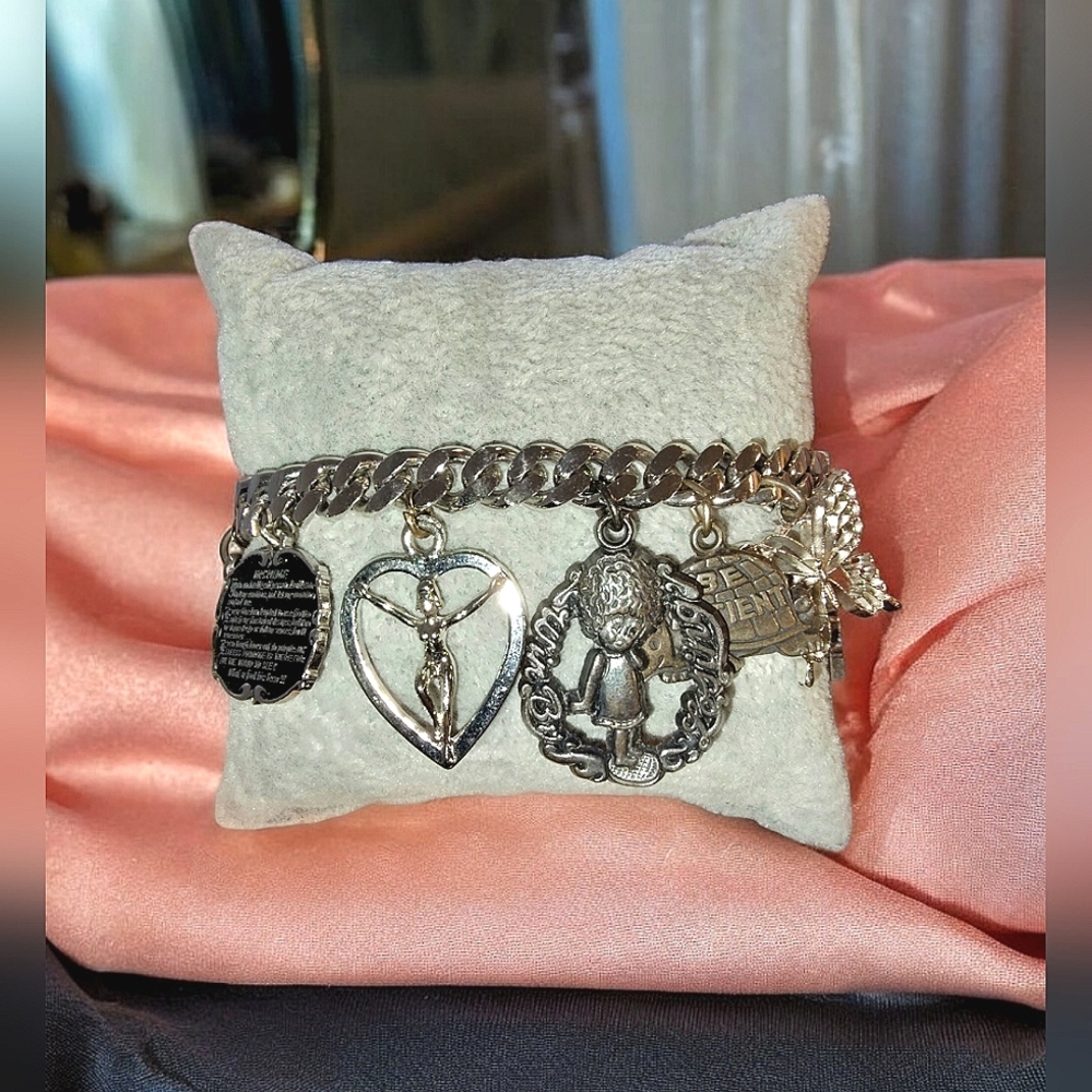 Vintage TOPS Silver Tone Weight Loss & Achievement Charm Bracelet